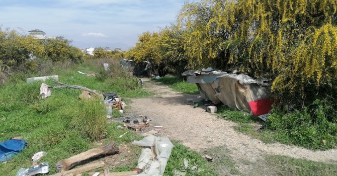 Hurdacı kaldığı barakada yaralı halde bulundu