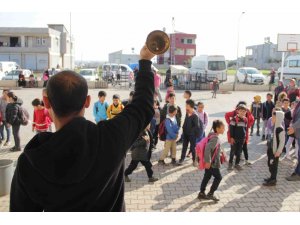 Hatay’ın 7 ilçesinde okul zili çaldı