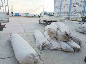 Samandağ’a çadır desteği sürüyor