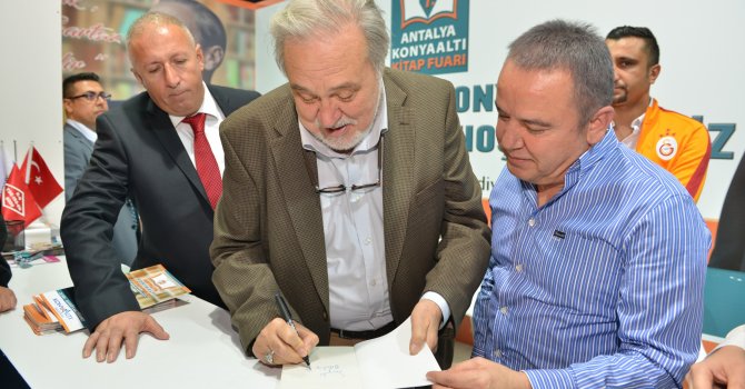 İlber Ortaylı Konyaaltı’nda söyleşi düzenleyecek