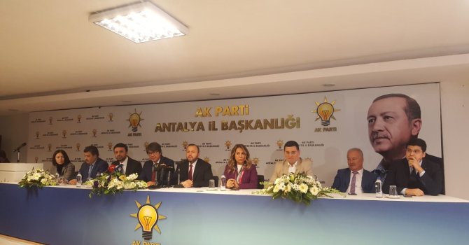 Türel'den Böcek'e salvolar