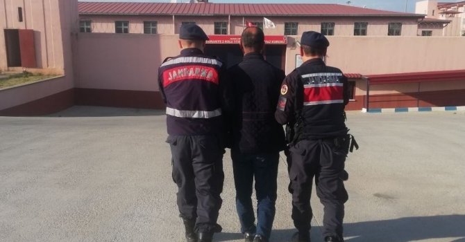 Osmaniye’de hakkında verilmiş 6 yıl 3 ay hapis cezası bulunan firari hükümlü yakaladı