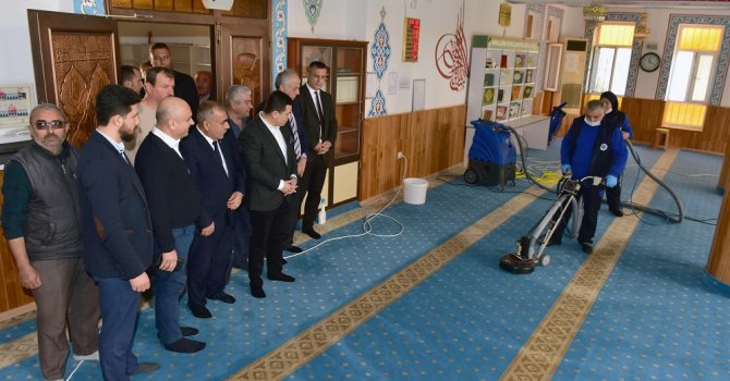 Kepez’den camilere teknolojik temizlik