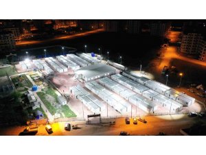 Hatay’da 110 afetzede aile bayrama yeni yuvalarında girdi