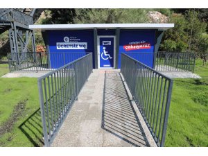 Konyaaltı Sahili’nde tuvaletlerin sayısı artırıldı