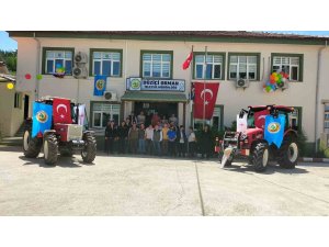 Osmaniye’de çiftçilere devlet destekli traktör