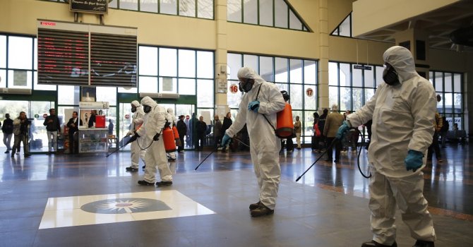 Korona önlemleri artarak devam ediyor