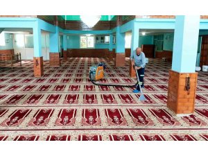 Akdeniz’de ibadethanelere özel bakım