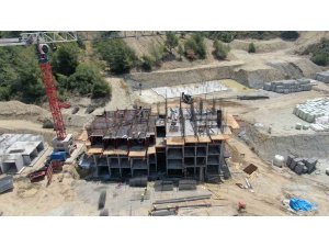 Adana’da kalıcı TOKİ konutları yükselmeye başladı