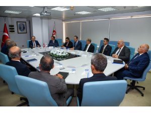 Vali Pehlivan, Mersin Vergi Dairesi Başkanlığında toplantı gerçekleştirdi