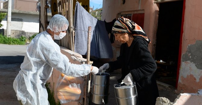 Muratpaşa’da ‘evde kal’ menüsü