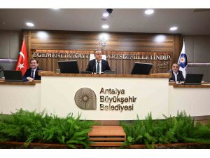 Başkan Böcek: “Belediyeler konaklama vergisinden pay almalı”