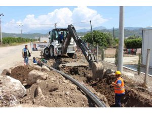 Beykonak ve Mavikent’te şebeke boruları yenileniyor