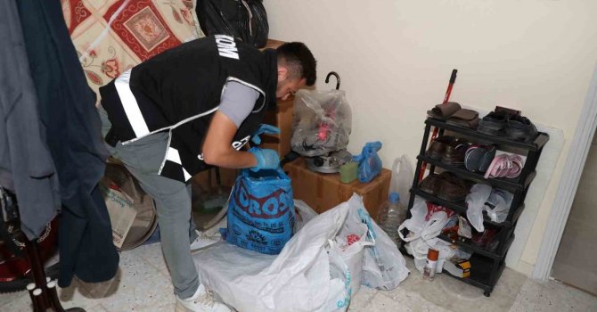 Mersin’de FETÖ’nün mahrem yapılanmasına operasyon: 23 gözaltı