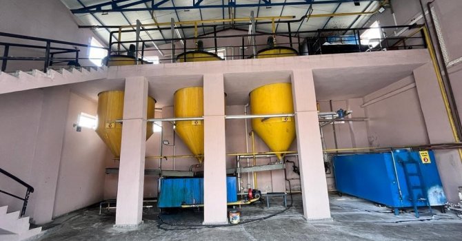 Bitkisel yağ fabrikasında 1 milyon 300 bin litre kaçak akaryakıt ele geçirildi