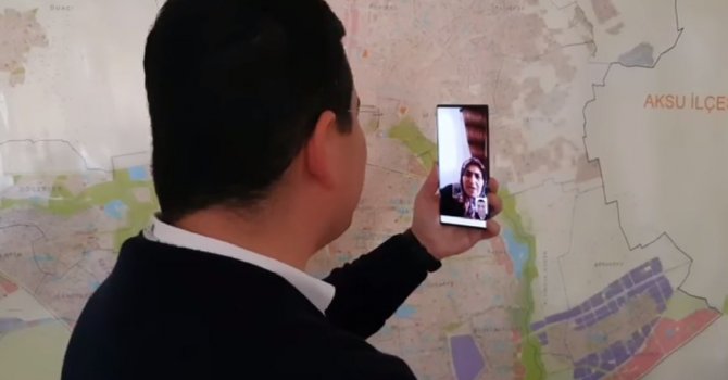 Tütüncü şehit aileleri ile görüntülü konuştu