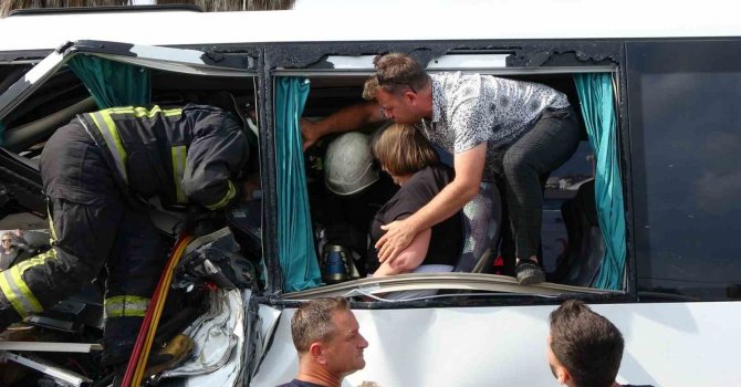 Tıra arkadan çarpıp hayatını kaybeden midibüs sürücüsü geçen yıl kalp krizi geçirmiş