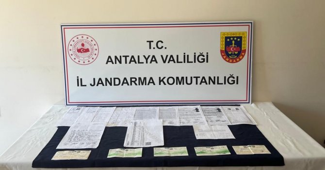Antalya merkezli 3 ilde mal varlığını aklama operasyonu: 6 gözaltı