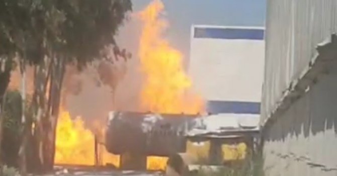 Alçı fabrikasında LPG tankı patladı