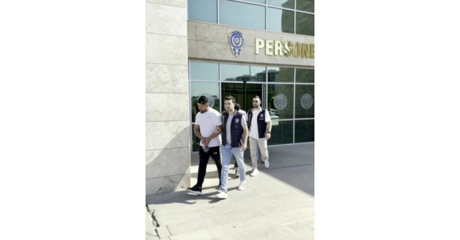 İkinci el e-Ticaret platformlarında nitelikli dolandırıcılık yapan 3 şüpheli yakalandı