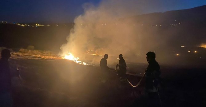 Antakya’da anız yangını