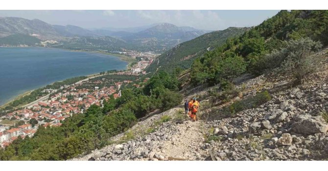 Eğirdir’de doğa yürüyüşünde kaybolan yaşlı adam ölü bulundu
