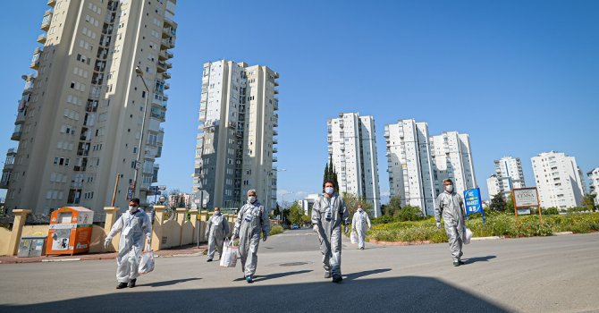 Muratpaşa evde kaldı maskeler belediyeden geldi