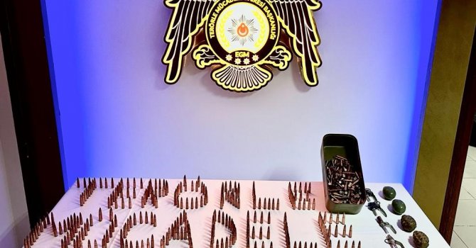 Hatay’da DEAŞ’lı 2 şüpheli el bombaları ile yakalandı