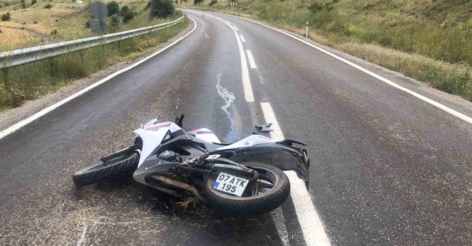 Tırla çarpışan motosiklet sürücüsü öldü