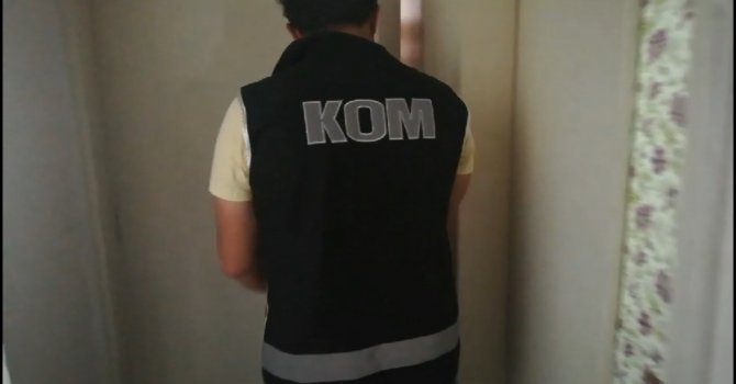 Burdur’da kaçak alkol operasyonu: Çok sayıda malzeme ele geçirildi