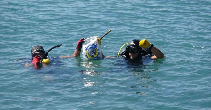 Cinayeti işledi, ardından silahı denize attı