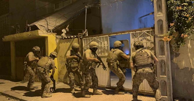 Mersin’de PKK/KCK’ya gece operasyonu: 14 gözaltı