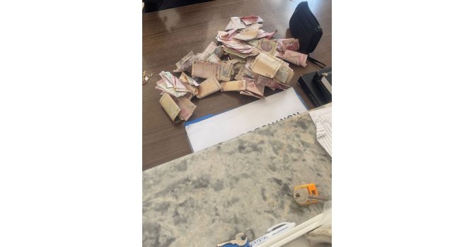 Dilenirken yakalandı, üzerinden bin 640 TL çıktı