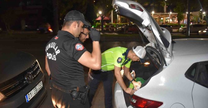 Adana’da huzur ve güven uygulaması:53 şahıs yakalandı