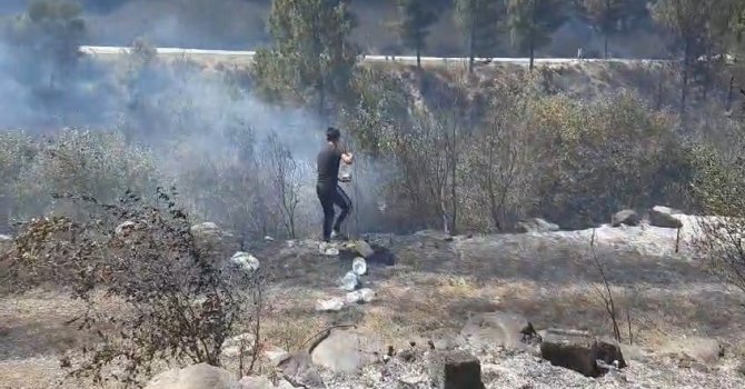 Osmaniye’deki orman yangını rüzgarın etkisi ile büyüdü, müdahale sürüyor