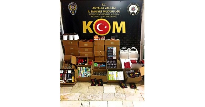 Antalya’da 600 kilogram nargile tütünü ele geçirildi