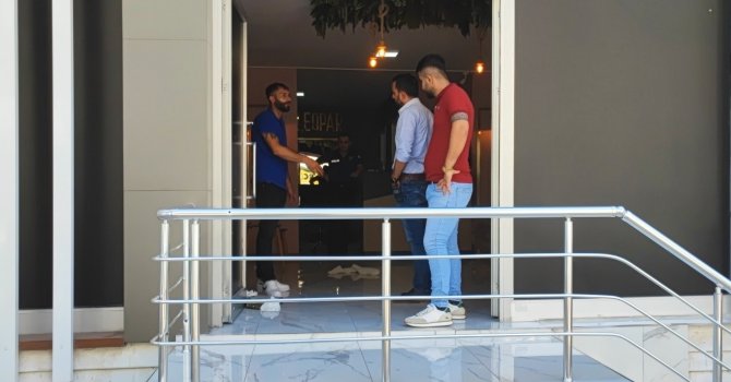 Güzellik merkezine silahlı saldırı: 4 yaralı