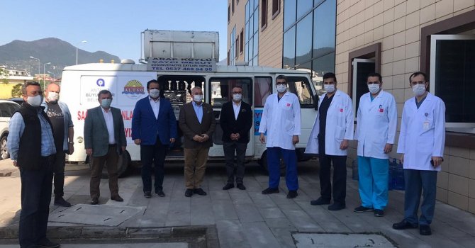 Büyükşehir Belediyesi Alanya’da sağlık çalışanlarının yanında