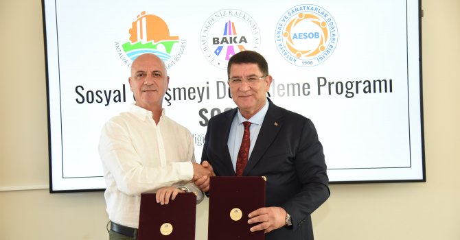 GENÇLER İÇİN BİR ARAYA GELDİLER