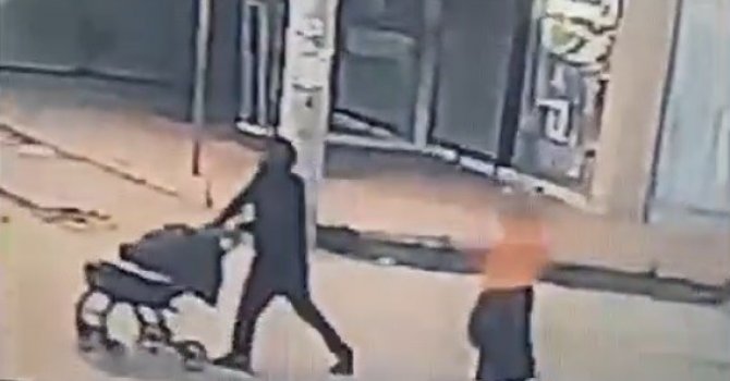 Bebek arabalı hırsızlar önce kameraya sonra polise yakalandı