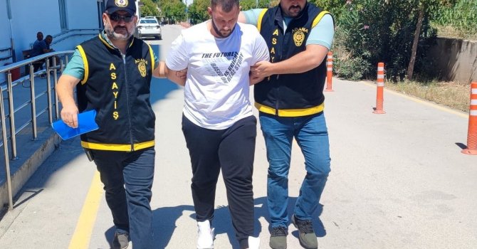 İki kişinin öldürüldüğü olayla ilgili yakalanan 5 şüpheli adliyeye sevk edildi