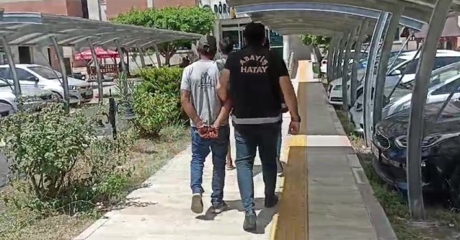 Hatay’da hırsızlık yapan 2 şahıs polis tarafından yakalandı