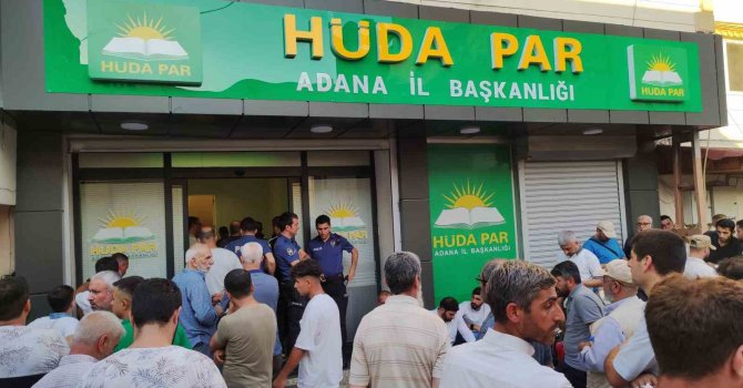 HÜDA PAR’a düzenlenen bıçaklı saldırı güvenlik kamerasında