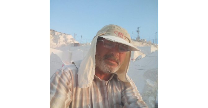 Üzerine mermer bloğu düşen işçi hayatını kaybetti