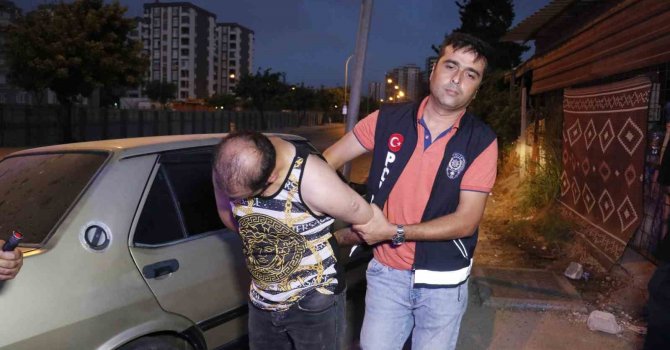 Çalıntı otomobil ile kaçarken yakalandı, “Düz kontağı ben yapmadım” dedi