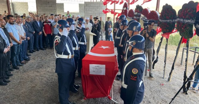 Kahramanmaraşlı şehit son yolculuğuna uğurlandı