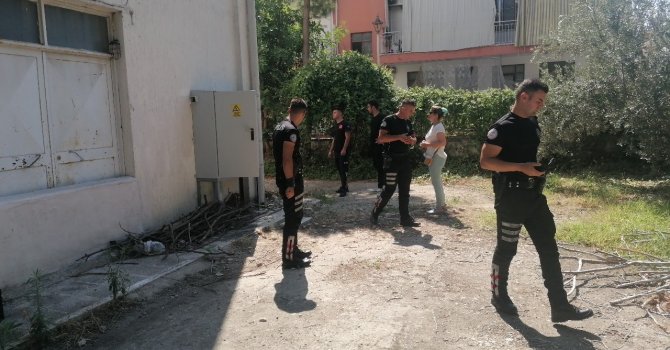 Kütüphane trafosu yangını korkuttu