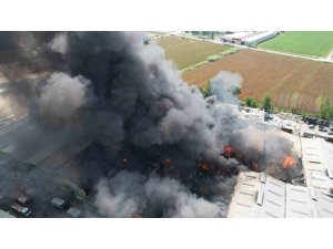 Adana’daki yangın havadan görüntülendi