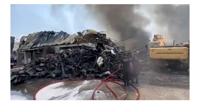 18 iş yerine sıçrayan yangın kontrol altına alındı