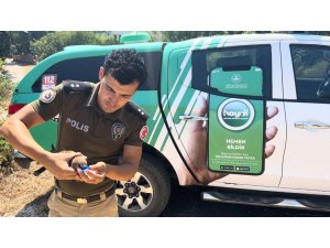 Sıcaktan ölmek üzere olan kerkenezi polis hayata döndürdü